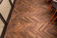 MO_162-Herringbone-Slim_ROOM_Gamehouse_07_17199